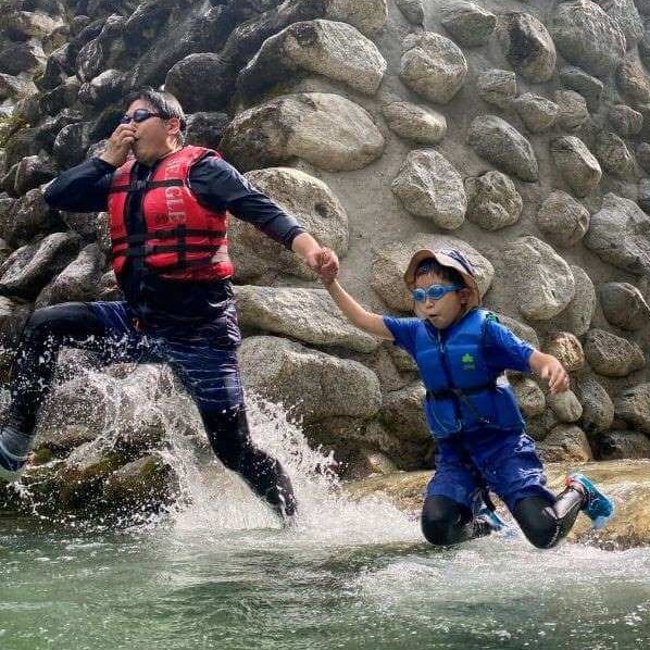 川遊び