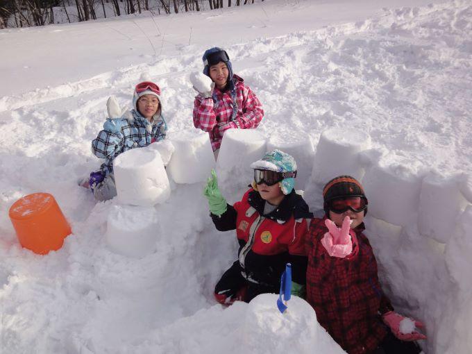 親子で雪遊び!